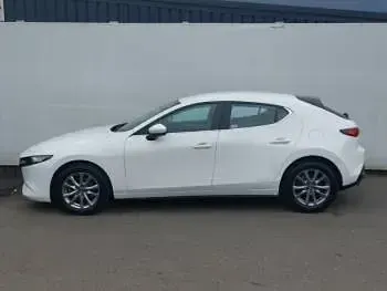 Usado Mazda 3 122 CV (89 kW) 2022 Blanco Utilitario