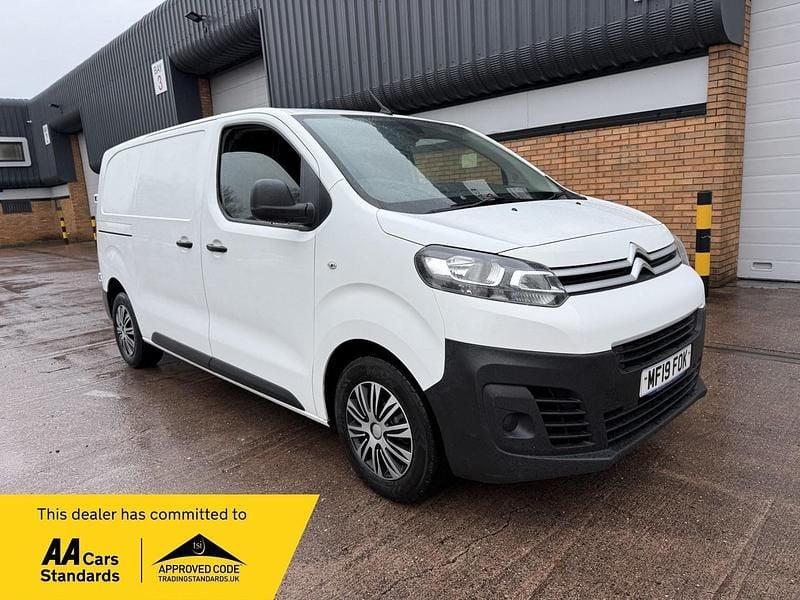 White Used 2019 Citroën Dispatch MPV | £7,495 (Fair price) - Image 1/4
