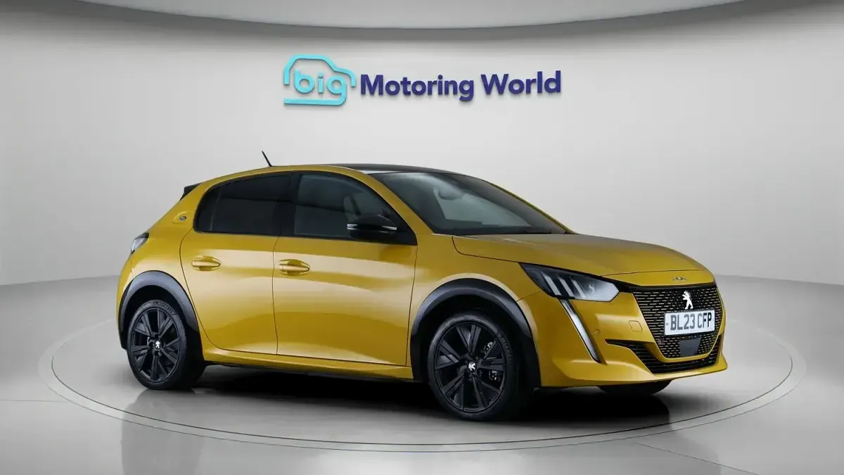 Used Peugeot e-208 GT 100 kW (136 HP) 2023 Hatchback