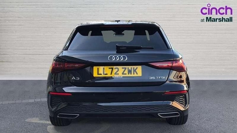 Usado Audi A3 S-Line 150 HP (110 kW) 2022 Preto Sedan
