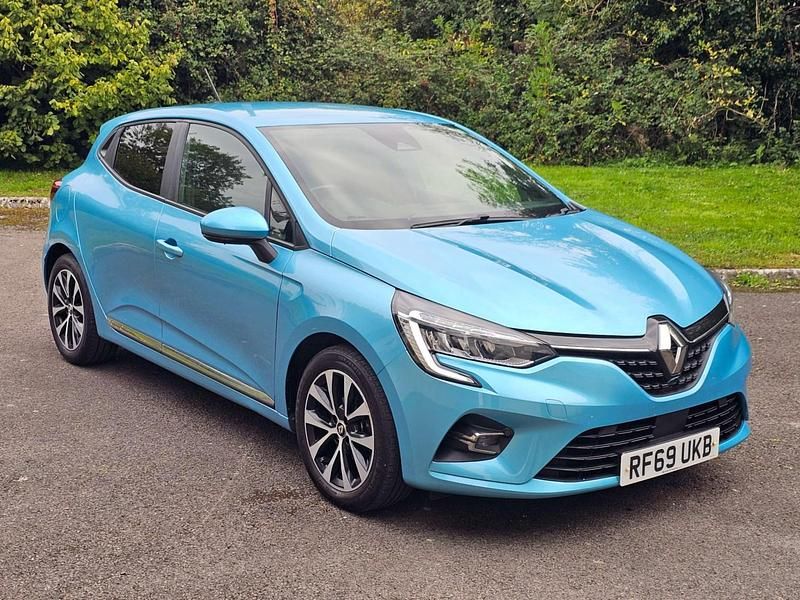 Blue Used 2020 Renault Clio V Iconic Hatchback | £8,450 (Fair price) - Image 1/4