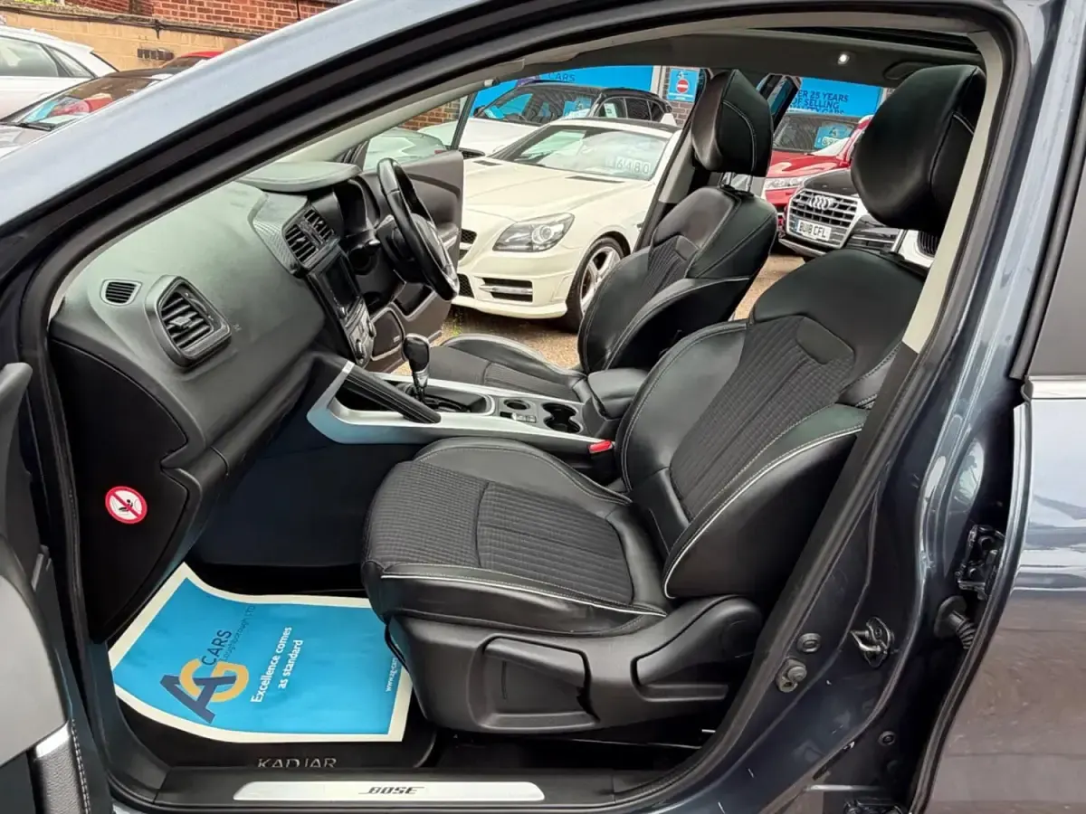 Usado Renault Kadjar Signature 130 CV (95 kW) 2017 Gris SUV