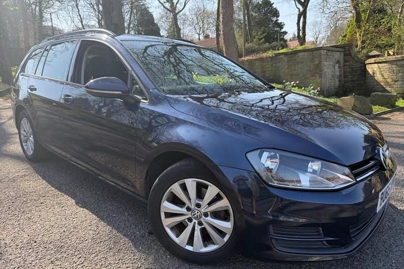 Used VW Golf VII SE 110 HP (80 kW) 2015 Blue Estate