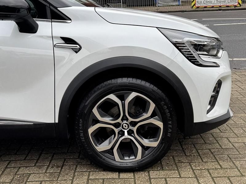 Usado Renault Captur Techno 91 HP (66 kW) 2022 Branco SUV
