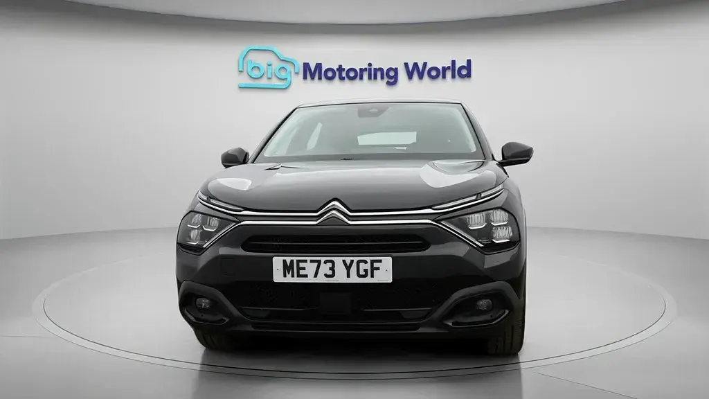 Usado Citroën C4 PureTech 100 HP (73 kW) 2024 Preto SUV