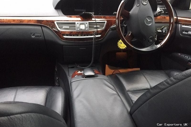 Used Mercedes S320 235 HP (172 kW) 2006 Sedan