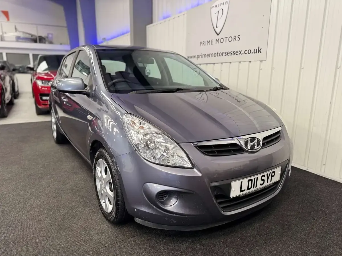 Used Hyundai i20 Comfort 2011 Grey Hatchback