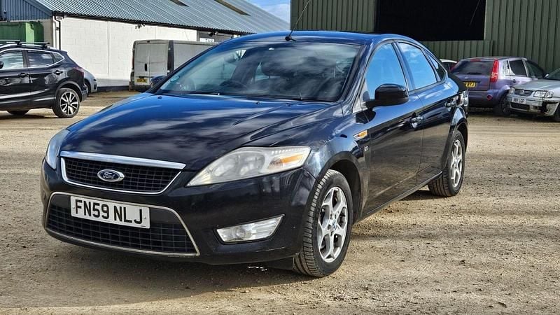 Used Ford Mondeo Zetec 2009 Black Hatchback