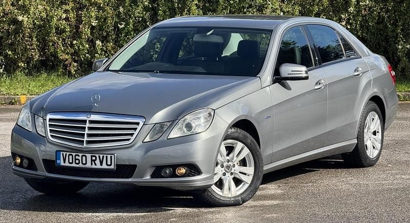 Used Mercedes E250 SE 2010 Silver Sedan