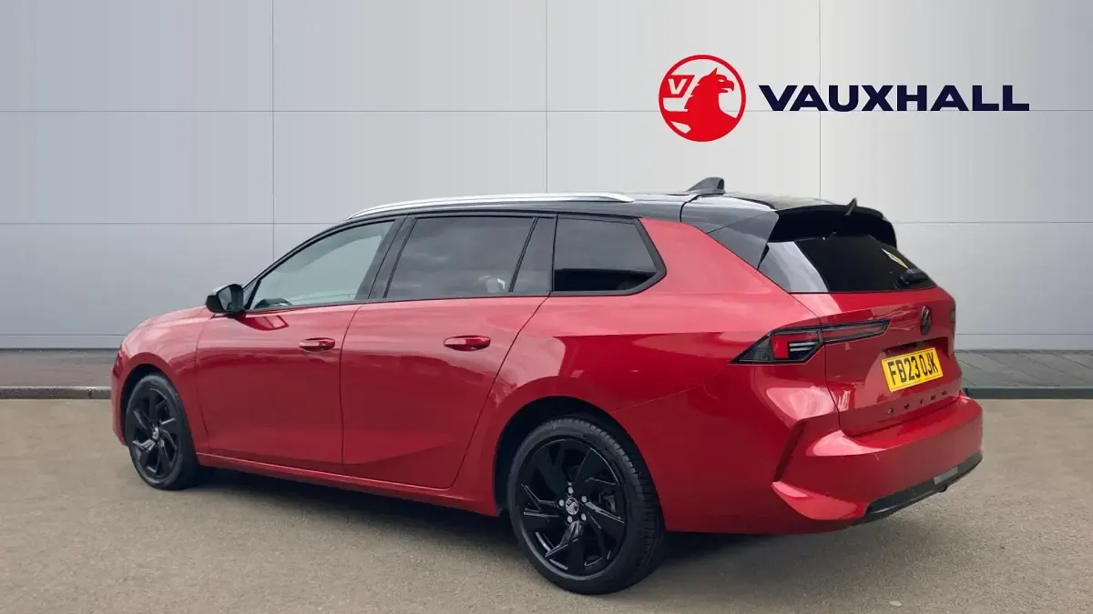 Used Vauxhall Astra 130 HP (95 kW) 2023 Red Estate