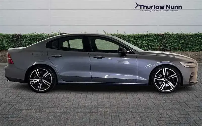 Used Volvo S60 R-Design 250 HP (183 kW) 2019 Grey Sedan