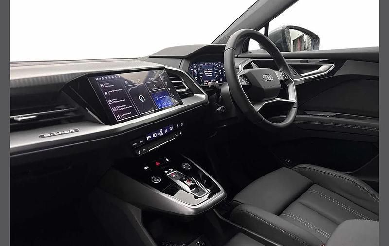 Used Audi Q4 Sportback e-tron Sport 150 kW (204 HP) 2025 Grey SUV