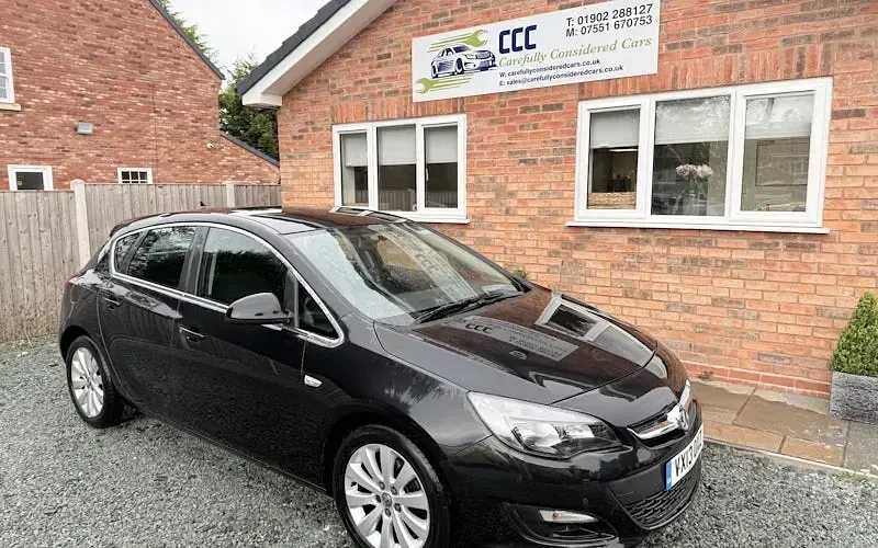 Used Vauxhall Astra 110 HP (80 kW) 2014 Hatchback