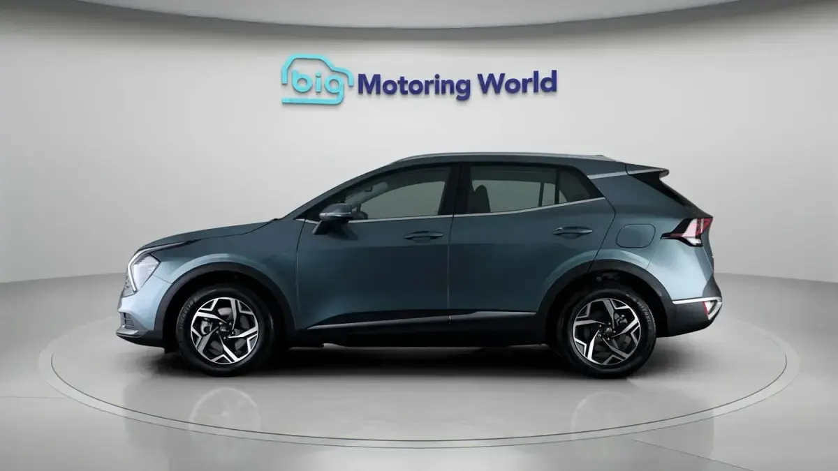 Usado Kia Sportage 159 HP (116 kW) 2024 Cinzento SUV