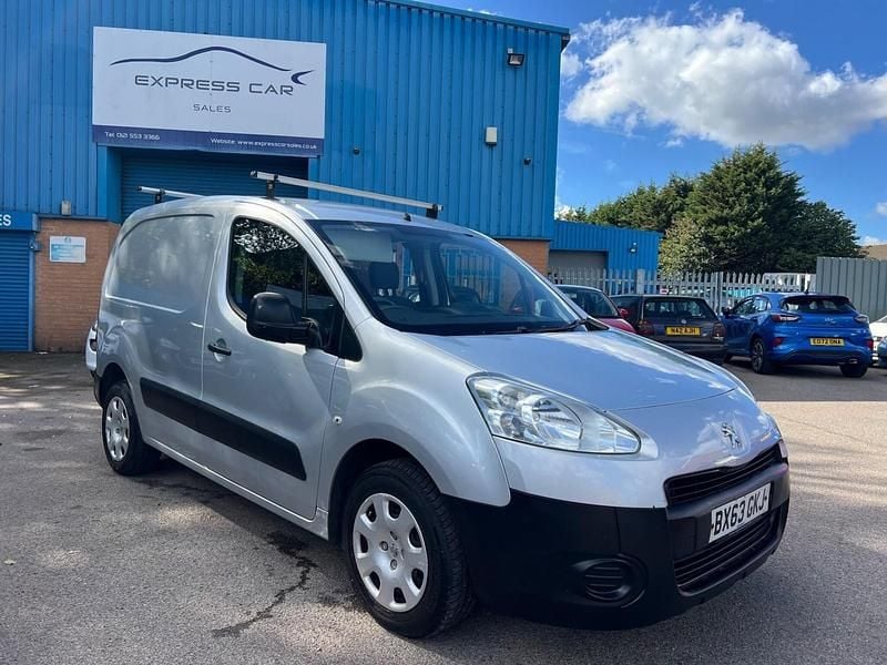 Silver Used 2013 Peugeot Partner Van | £2,975 (Fair price) - Image 1/4