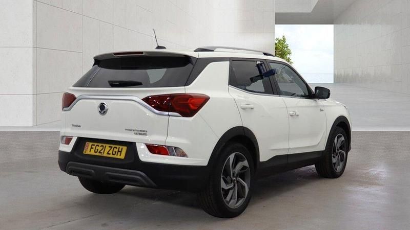 Used Ssangyong (KGM) Korando 163 HP (119 kW) 2021 White SUV