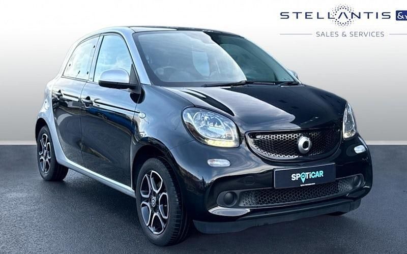Blue Used 2018 Smart ForFour Premium Hatchback | £7,278 (Fair price) - Image 1/4