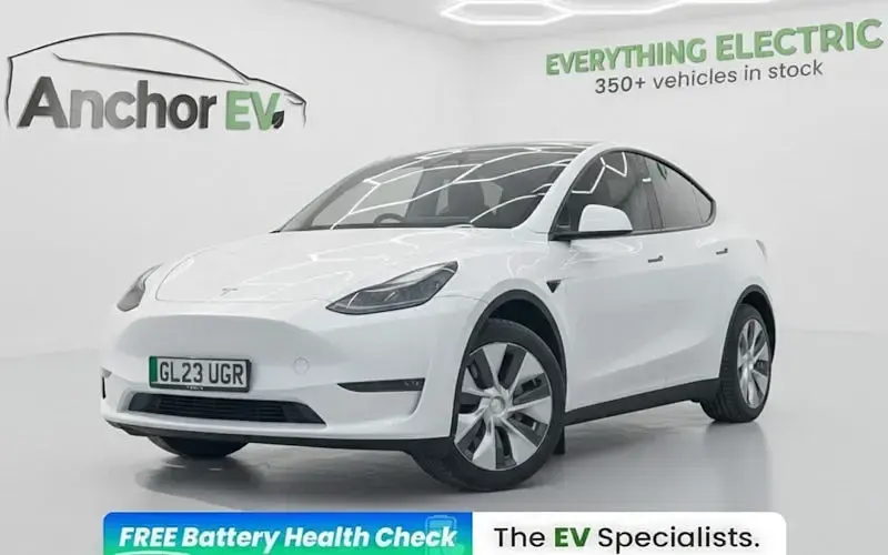 Used Tesla Model Y Long Range AWD 286 kW (389 HP) 2025 SUV