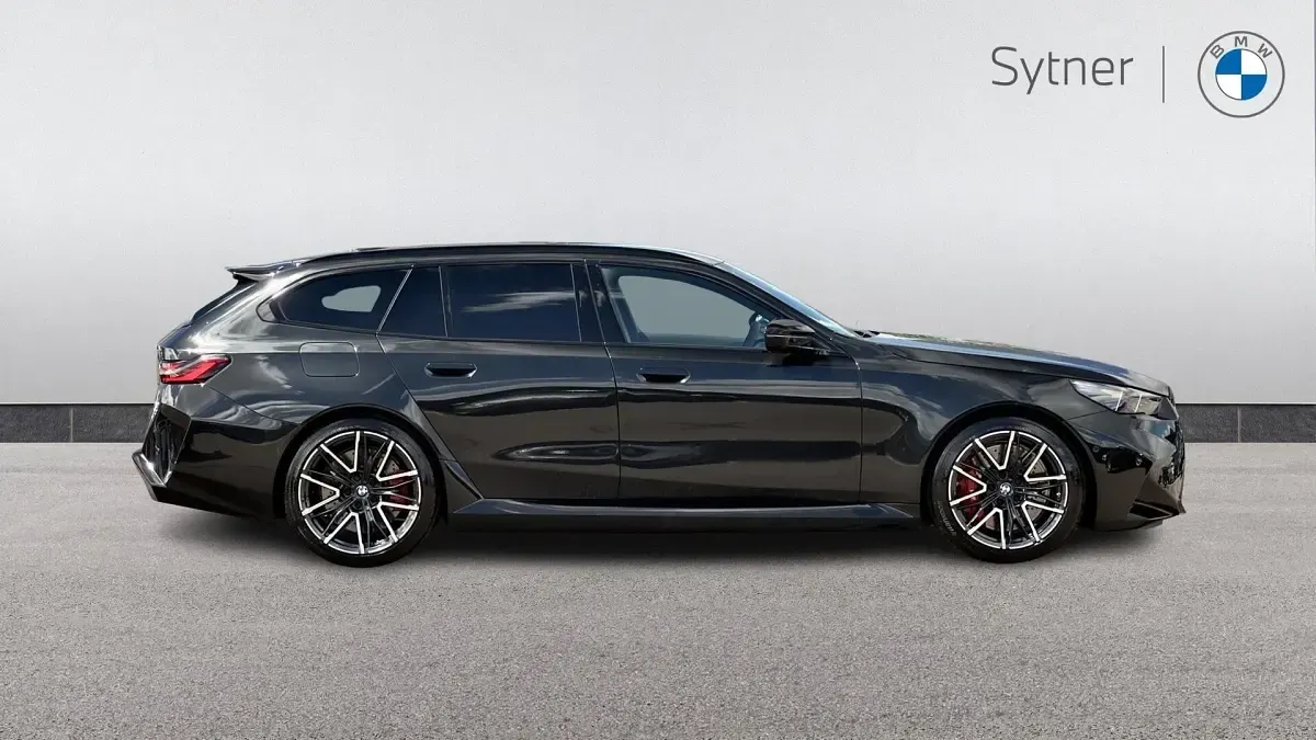 New BMW M5 Comfort Edition 717 HP (527 kW) 2026 Black Estate