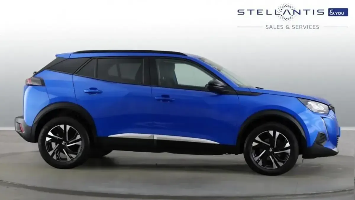 Used Peugeot 2008 Allure Premium 100 HP (73 kW) 2022 Blue SUV