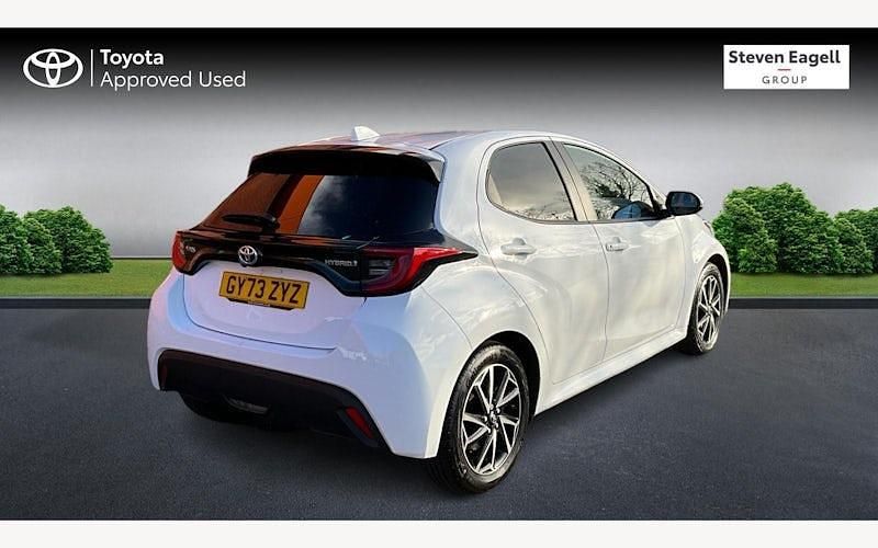 Used Toyota Yaris Hybrid Design 116 HP (85 kW) 2025 Hatchback