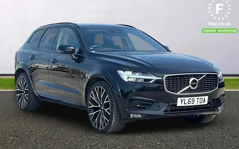 Used Volvo XC60 R-Design Pro 250 HP (183 kW) 2020 SUV