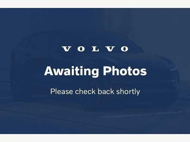 Used Volvo XC40 R-Design 188 HP (138 kW) 2018 Red SUV