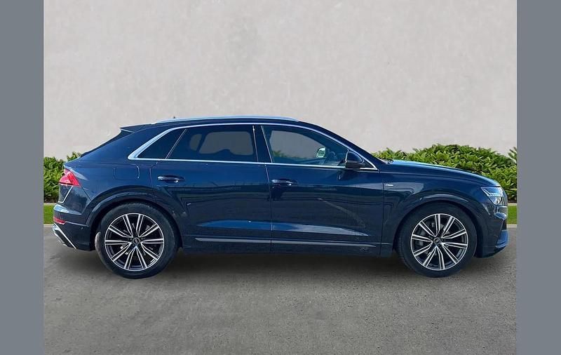 Used Audi Q8 Black Edition 281 HP (206 kW) 2023 Blue SUV