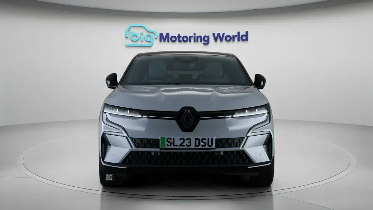 Gebraucht Renault Megane E-Tech Techno 160 kW (218 PS) 2023 Grau Kleinwagen