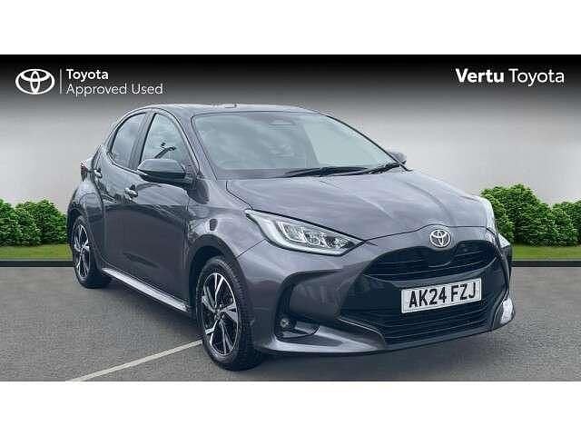 Grey Used 2024 Toyota Yaris Hybrid Design Hatchback | £17,990 (Fair price) - Image 1/4