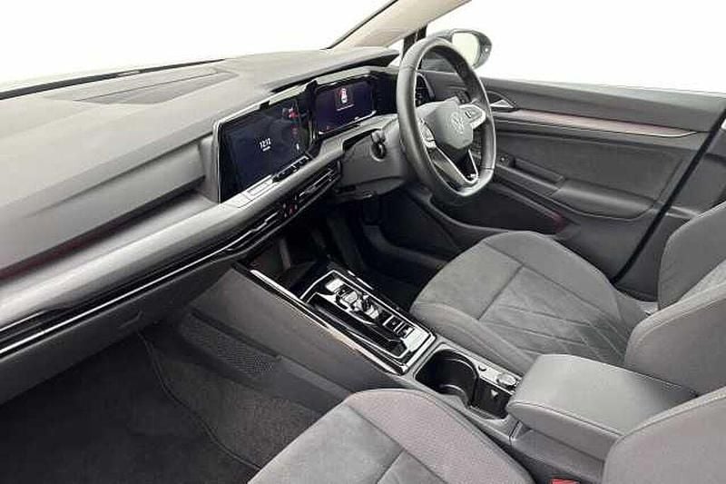 Used VW Golf VIII 204 HP (150 kW) 2024