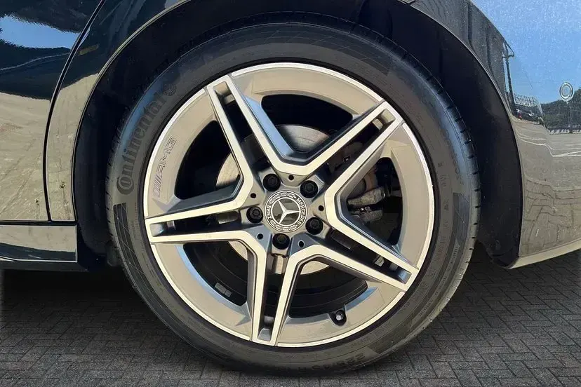 Used Mercedes A220 AMG Line Premium Plus 187 HP (137 kW) 2019 Cosmos black Hatchback