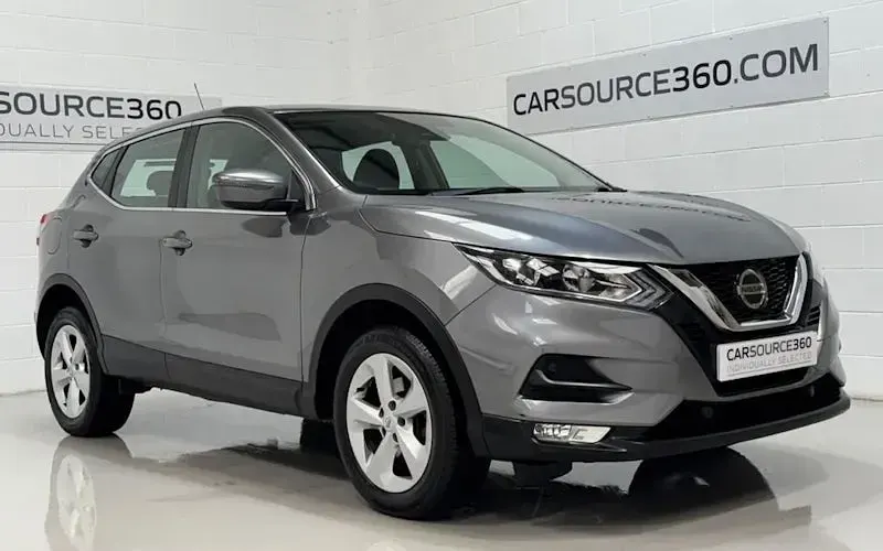 Used Nissan Qashqai Acenta 116 HP (85 kW) 2018 Grey SUV
