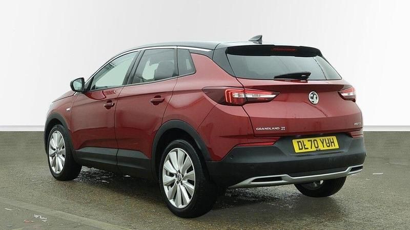 Used Vauxhall Grandland X Elite 130 HP (95 kW) 2020 Red SUV