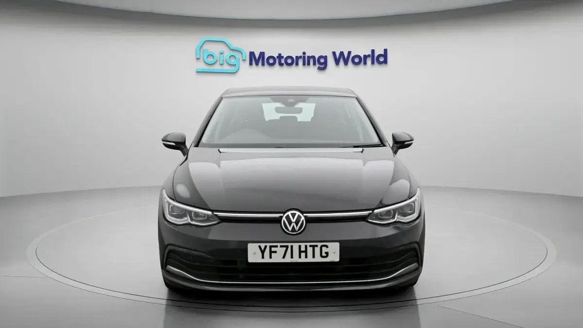 Used VW Golf VIII Style 128 HP (94 kW) 2021
