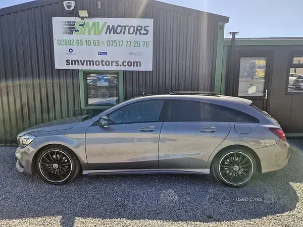 Usado Mercedes CLA220 AMG line 2019 Gris Berlina