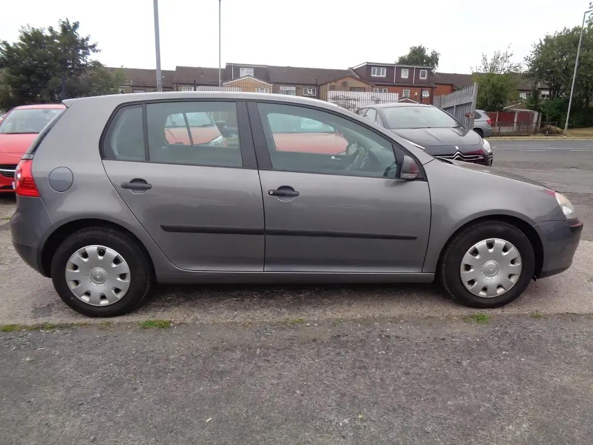 Used VW Golf V S 80 HP (58 kW) 2007 Grey Hatchback