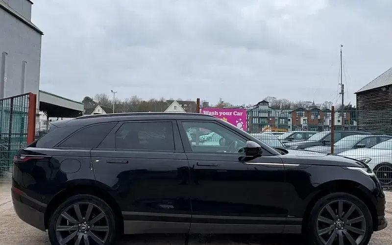 Used Land Rover Range Rover Velar HSE Dynamic 241 HP (177 kW) 2019 Black SUV
