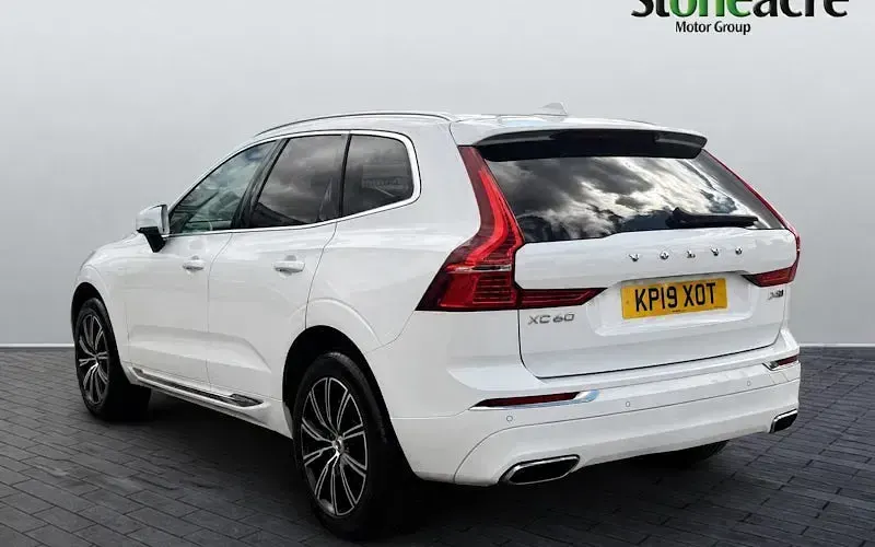 Used Volvo XC60 Inscription 190 HP (139 kW) 2019 White SUV
