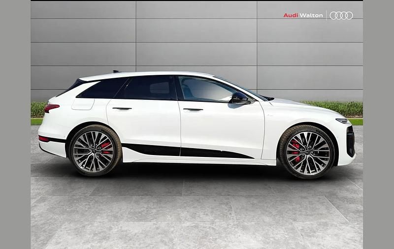 Used Audi e-tron Comfort 314 kW (428 HP) 2025 White SUV