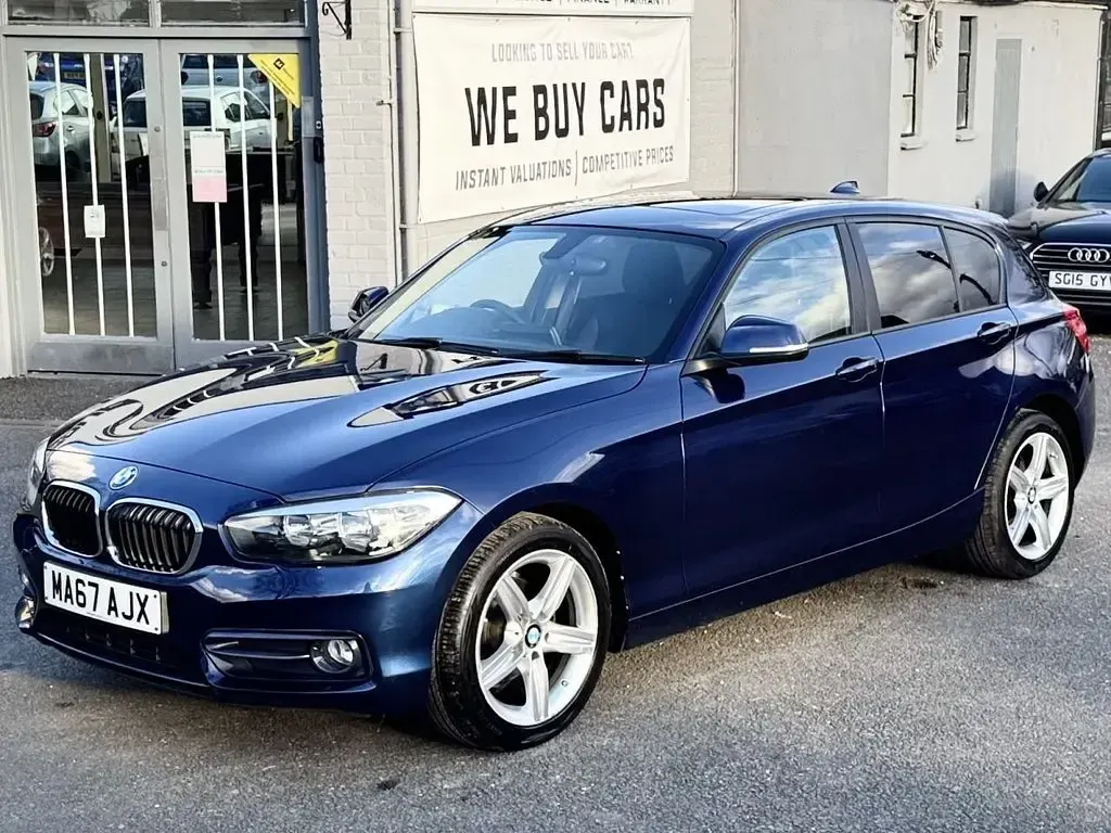 Usado BMW 118 Sport Line 136 HP (100 kW) 2017 Azul Citadino