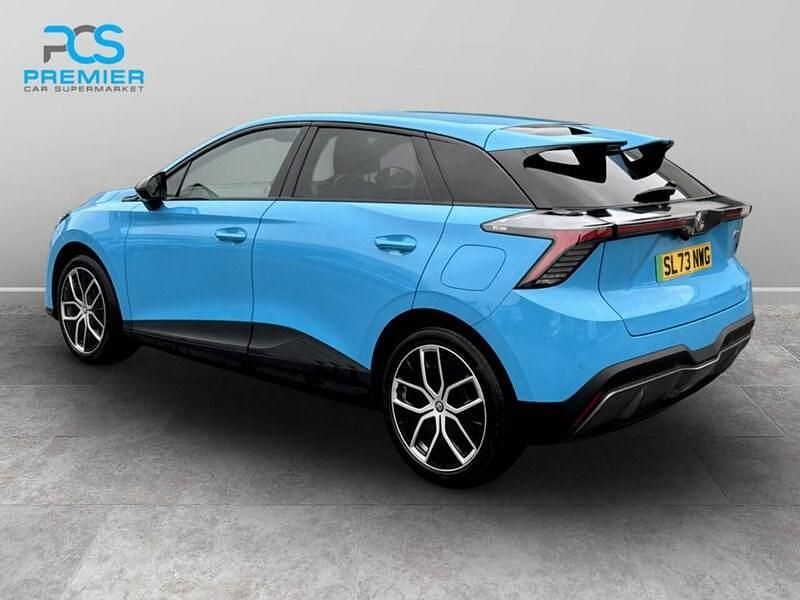 Used MG MG4 EV Trophy 2023 Blue Hatchback