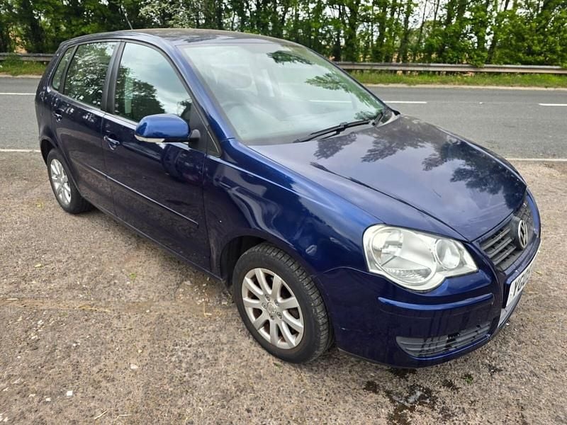 Begagnad VW Polo SE 80 HK (58 kW) 2009 Blå Halvkombi