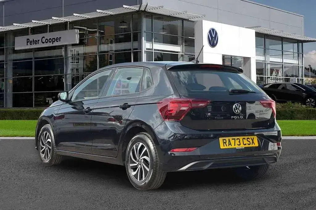 Used VW Polo Life 95 HP (69 kW) 2023 Black Hatchback