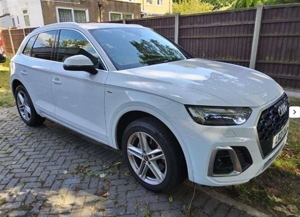 White Used 2021 Audi Q5 S-Line SUV | £32,591 (Fair price) - Image 1/1