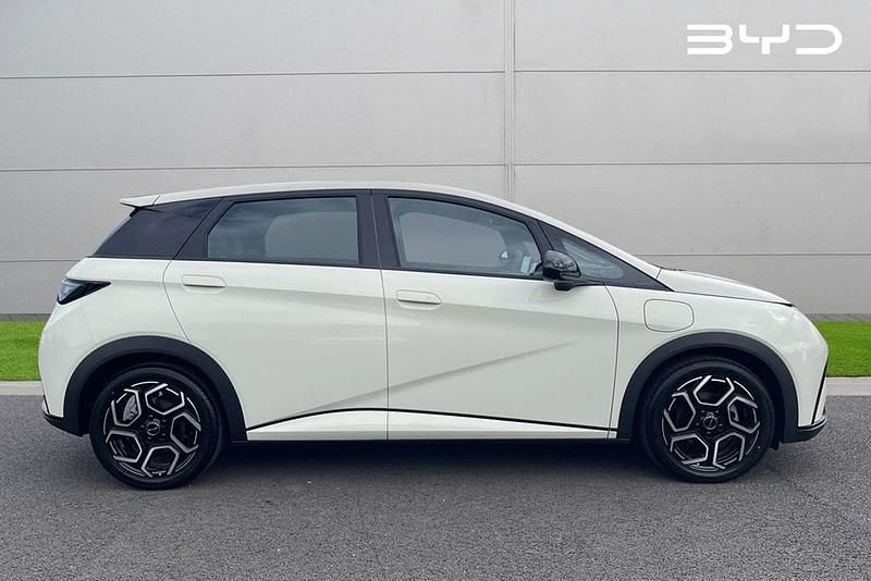 Usado BYD Dolphin Comfort 11 kW (15 CV) 2024 Blanco Utilitario
