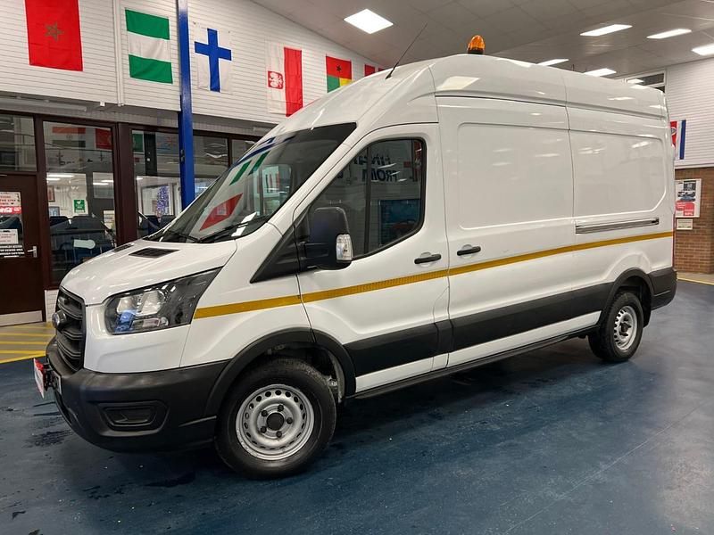 Used Ford Transit 130 HP (95 kW) 2022 White Van