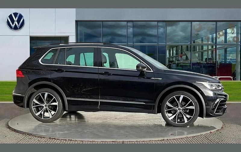 Used VW Tiguan R-line 150 HP (110 kW) 2022 Black SUV