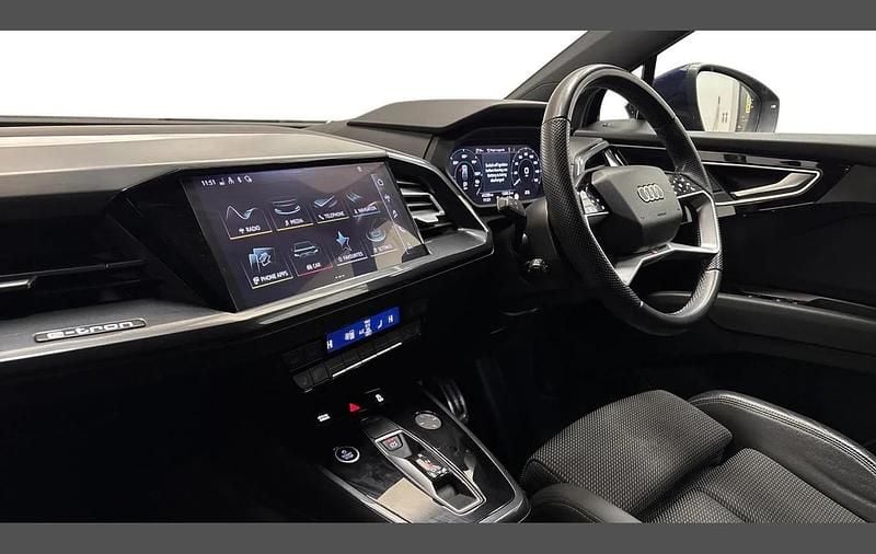 Used Audi Q4 e-tron S-Line 150 kW (204 HP) 2023 Blue SUV