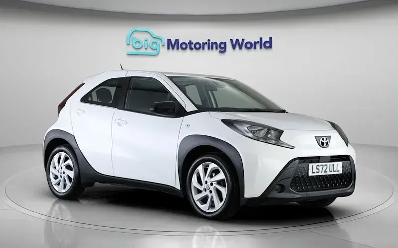 Used Toyota Aygo X PURE 72 HP (52 kW) 2025 SUV